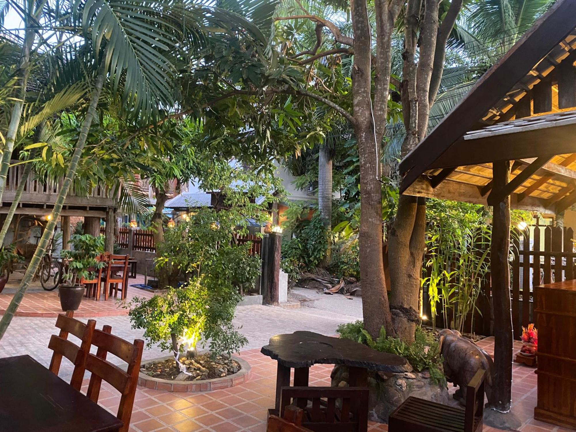 Golden Sun Boutique Hotel Luang Prabang Bagian luar foto